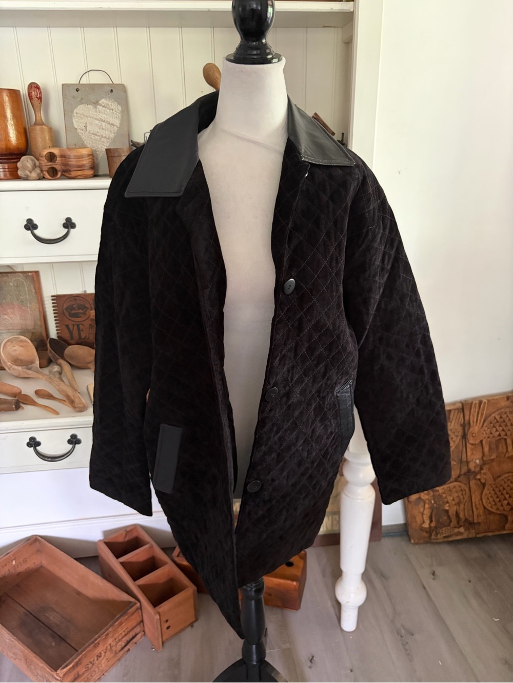Danier Black Quilted Jacket with Leather Collar,Vintage